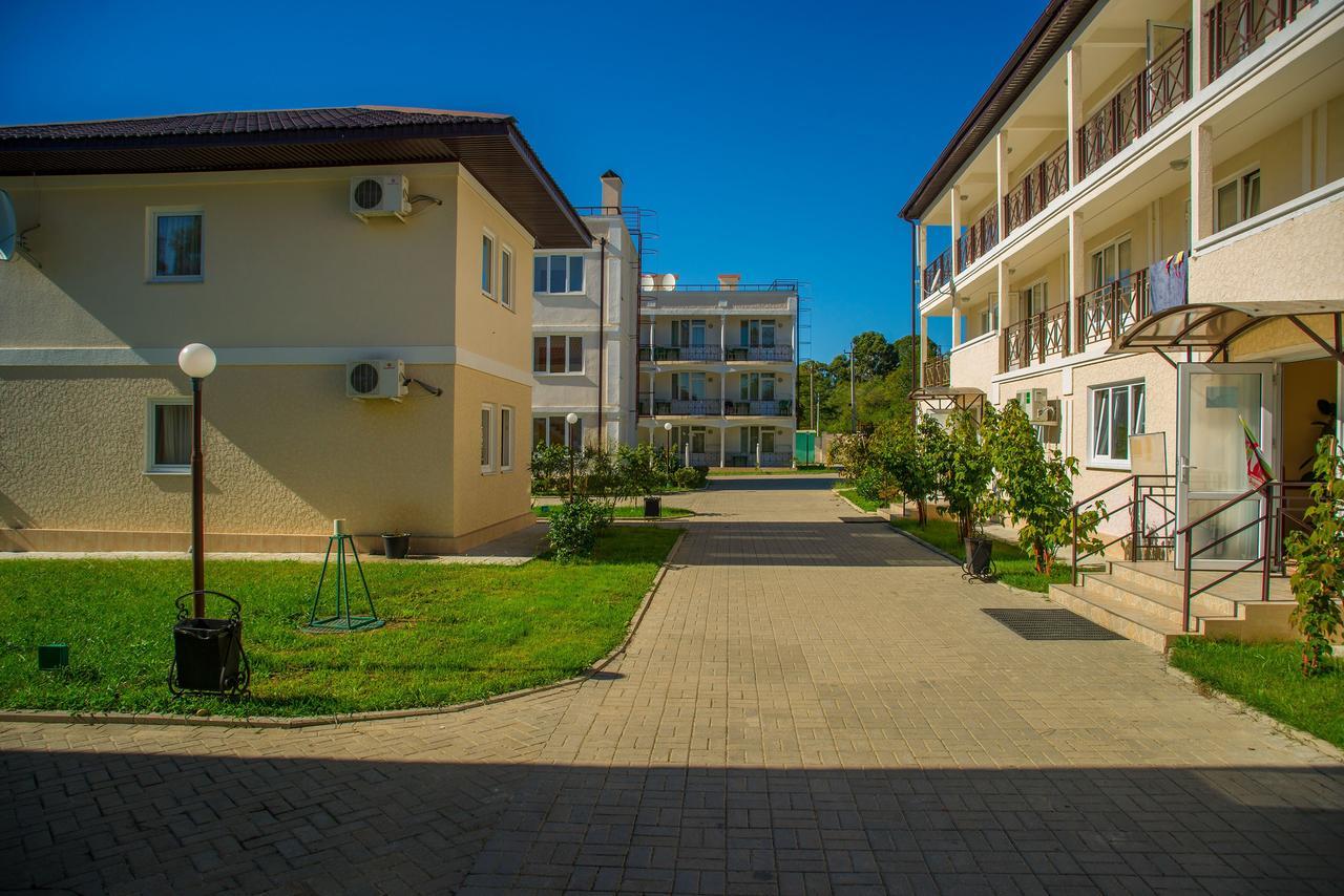 Anakopia Club Hotel New Athos Екстериор снимка