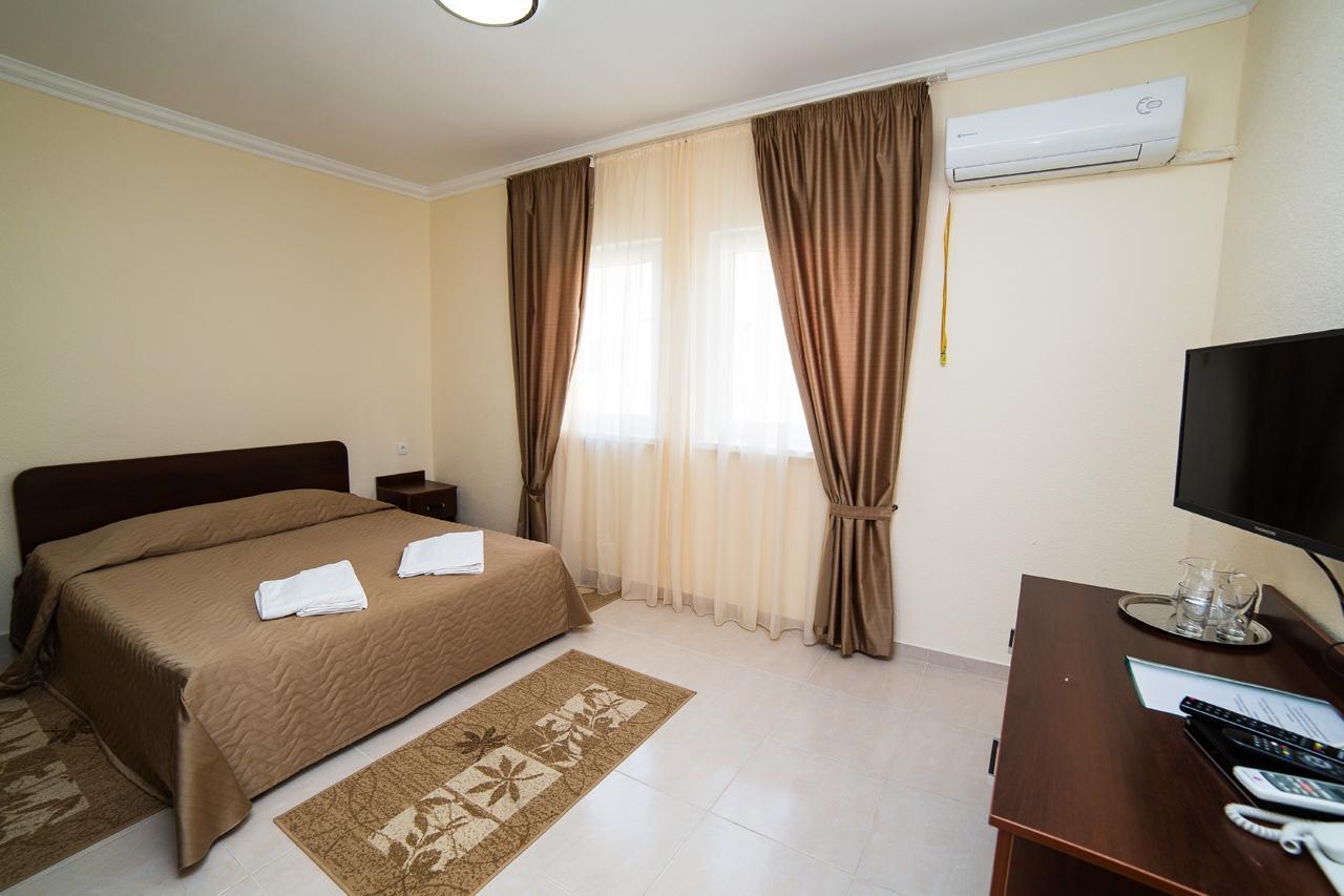 Anakopia Club Hotel New Athos Екстериор снимка