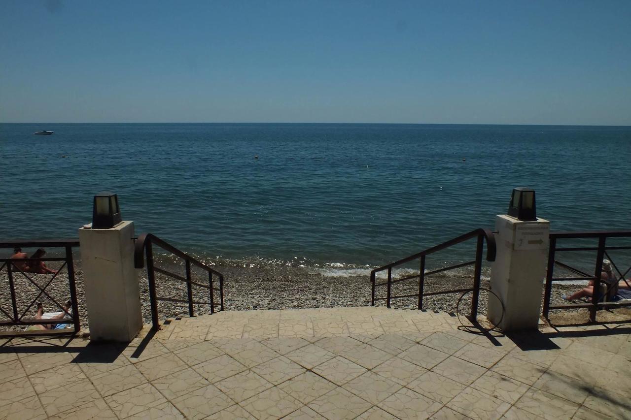 Anakopia Club Hotel New Athos Екстериор снимка