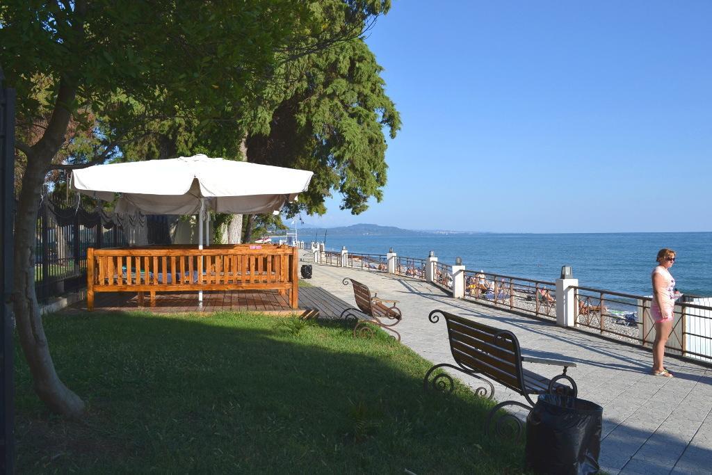 Anakopia Club Hotel New Athos Екстериор снимка